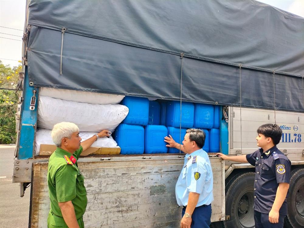 An Giang tăng cường kiểm soát thị trường  phòng chống buôn lậu, gian lận thương mại